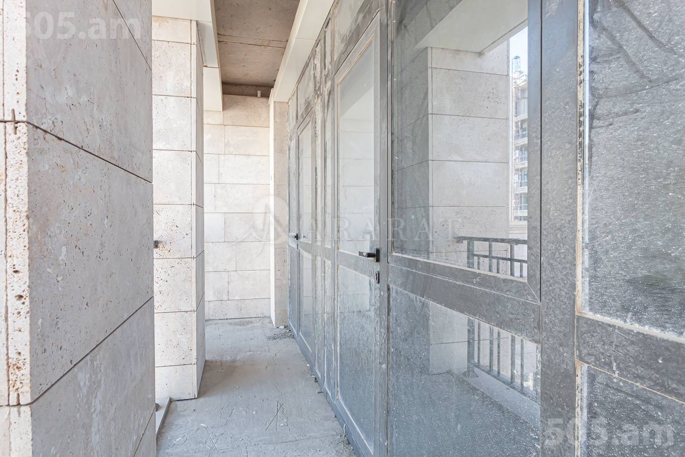 Купить 3 комнатную квартиру Аршакуняц пр, Центр Ереван, 154773