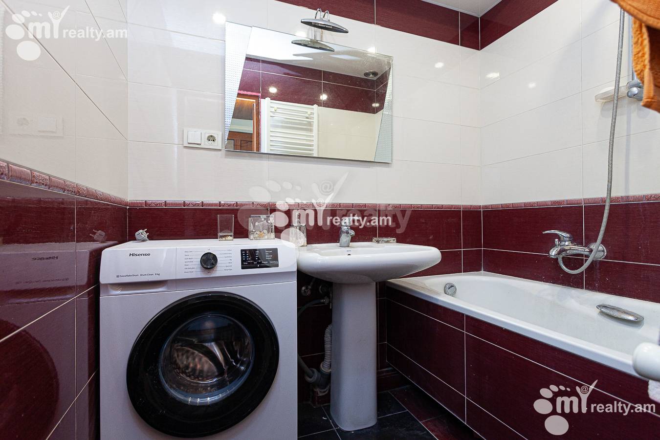 3 bedroom apartment for sale Sarmen St, Center Yerevan, 155437