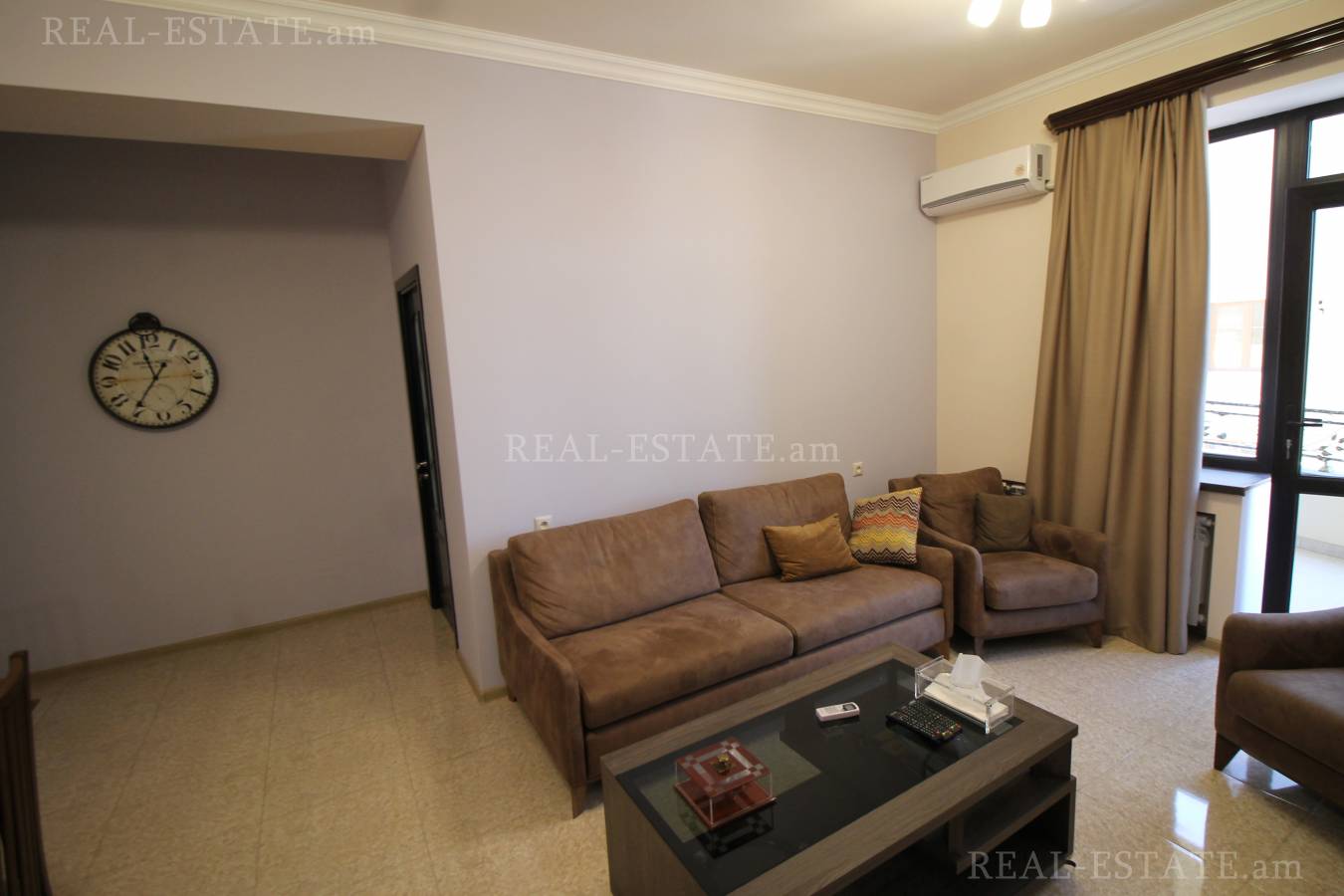 3 սենյականոց բնակարան  Մաշտոցի պող, Կենտրոն Երևան, 85314