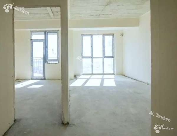 2-senyakanoc-bnakaran-vacharq-Yerevan-Ajapnyak