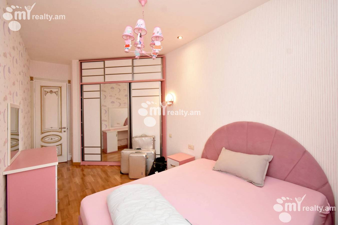 4 bedroom apartment for rent N. Zaryan St, Arabkir Yerevan, 156105