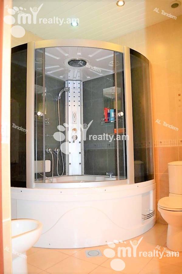 3 bedroom apartment for rent Paronyan St, Center Yerevan, 124286
