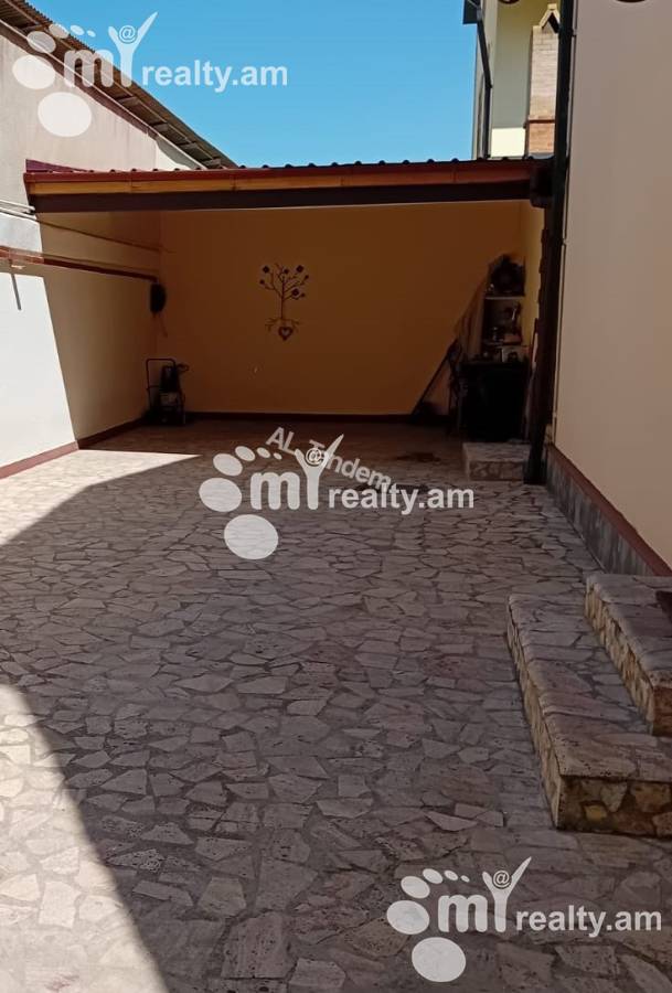 House for sale Tsarav Aghbyur St, Awan Yerevan, 156742