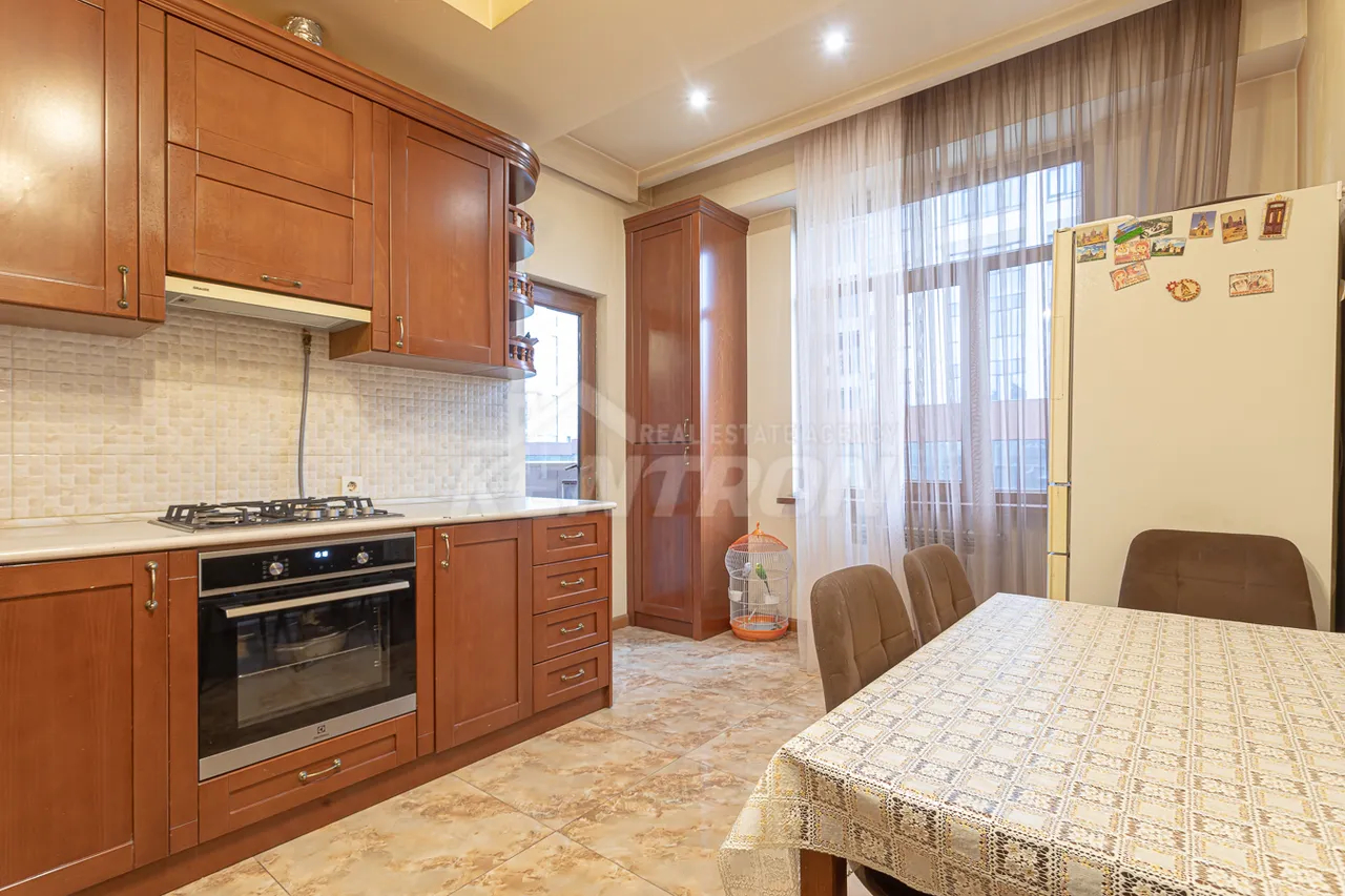3 bedroom apartment for sale Komitas Ave, Arabkir Yerevan, 158241