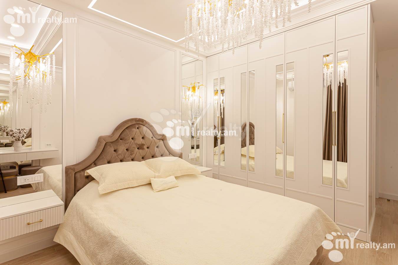 3 սենյականոց բնակարան վարձով Արամի փող, Կենտրոն Երևան, 152940