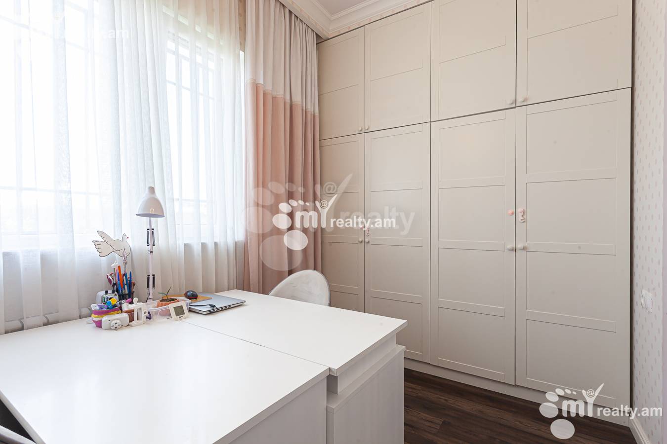 3 bedroom apartment for sale Mashtots Ave, Center Yerevan, 155621