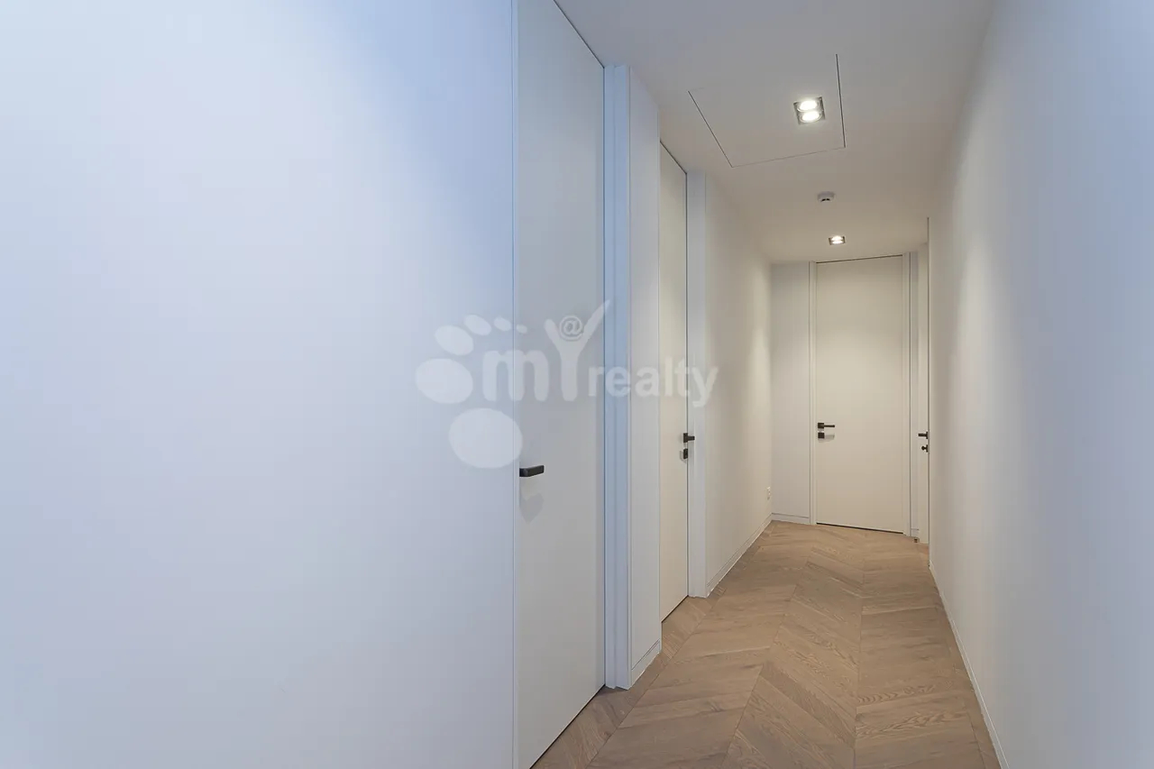 Купить 4 комнатную квартиру Пушкин ул, Центр Ереван, 157582