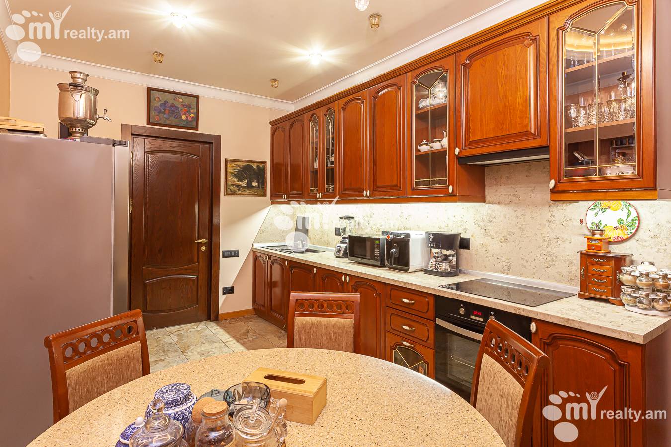 3 bedroom apartment for rent خیابان آدونس, عربگیر ایروان, 154260