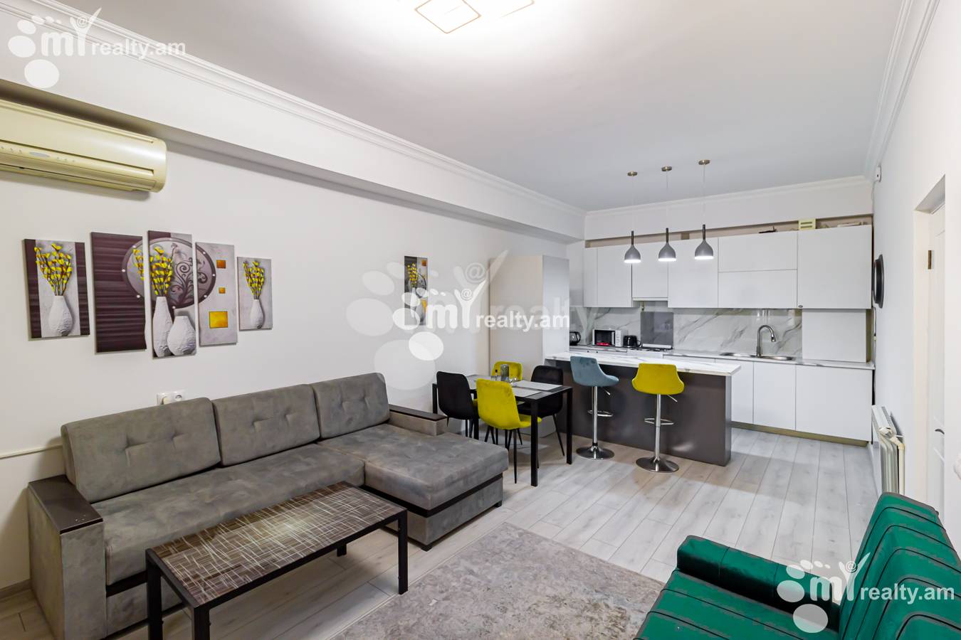 Купить 2 комнатную квартиру Аргишти ул, Центр Ереван, 151041