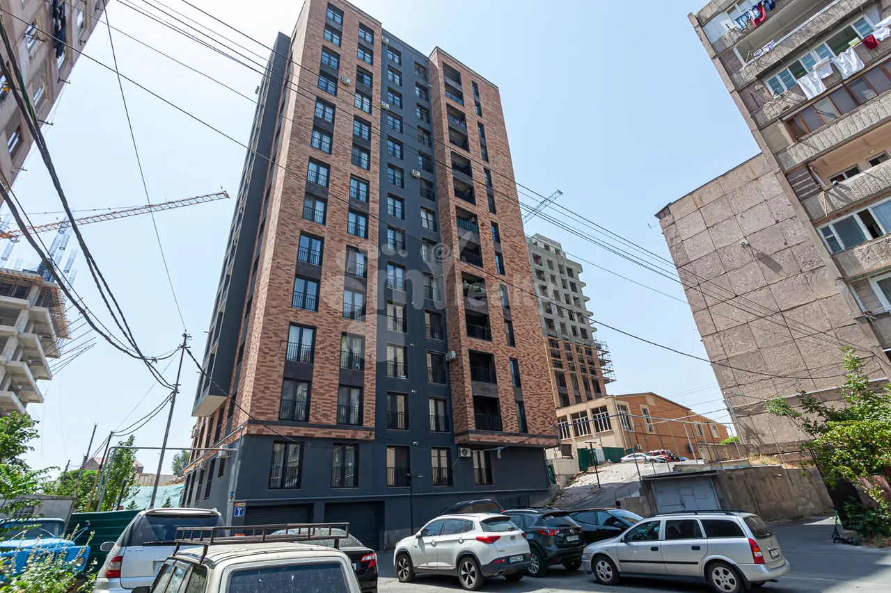 4 bedroom apartment for sale خیابان داوتاشِن بلوک 1, داوتاشِن ایروان, 157367