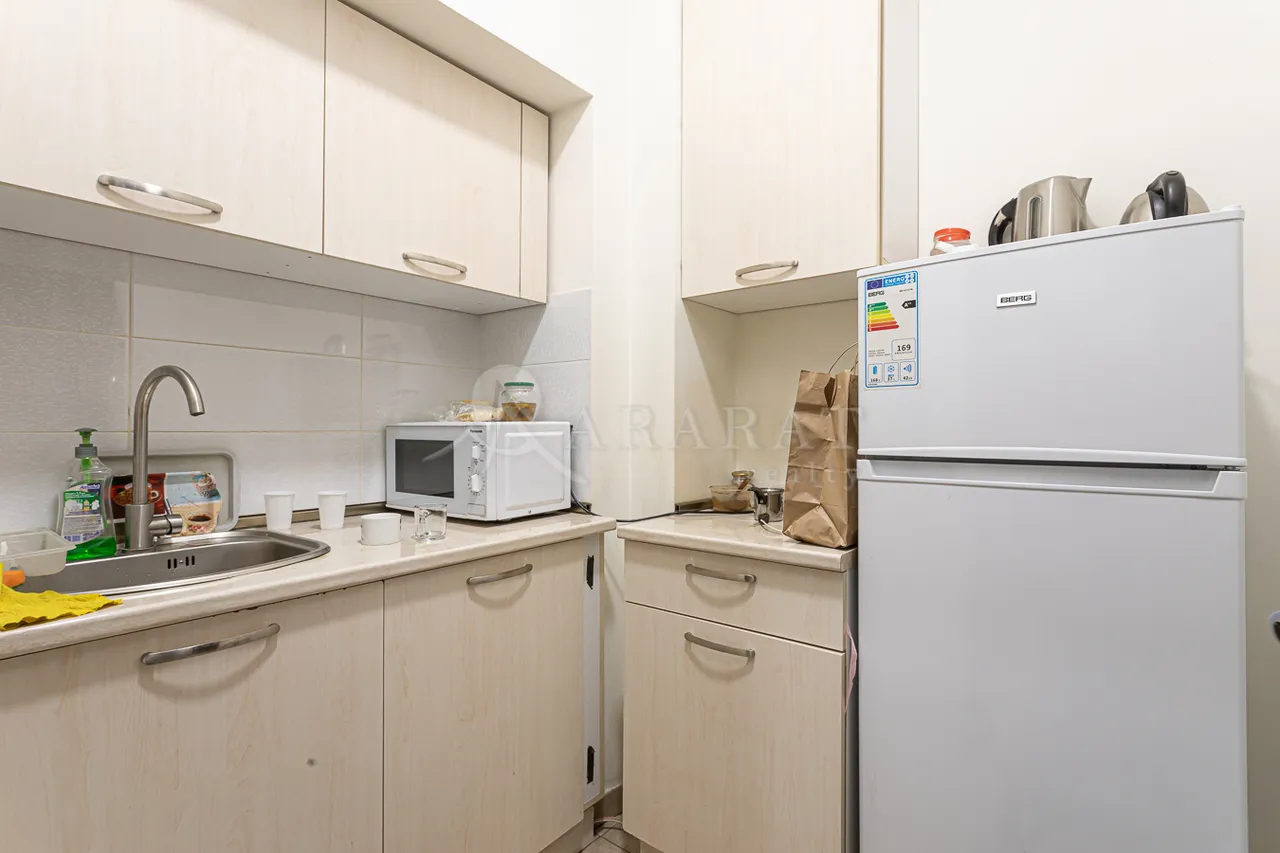 Commercial property for sale Mashtots Ave, Center Yerevan, 157989