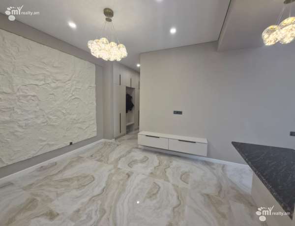 3-senyakanoc-bnakaran-vacharq-Yerevan-Center