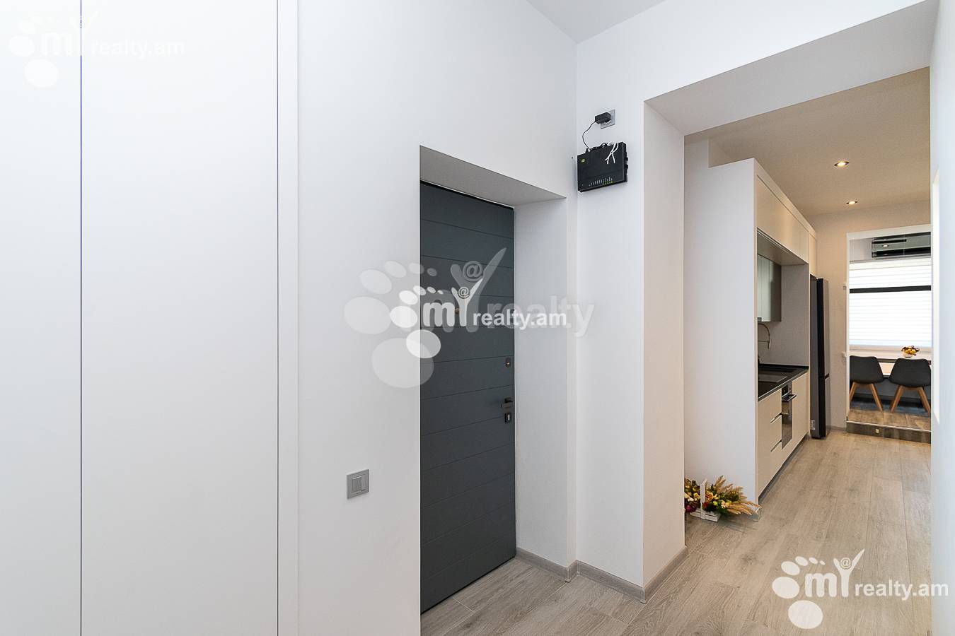 3 bedroom apartment for sale Tigran Mets Ave, Center Yerevan, 144516