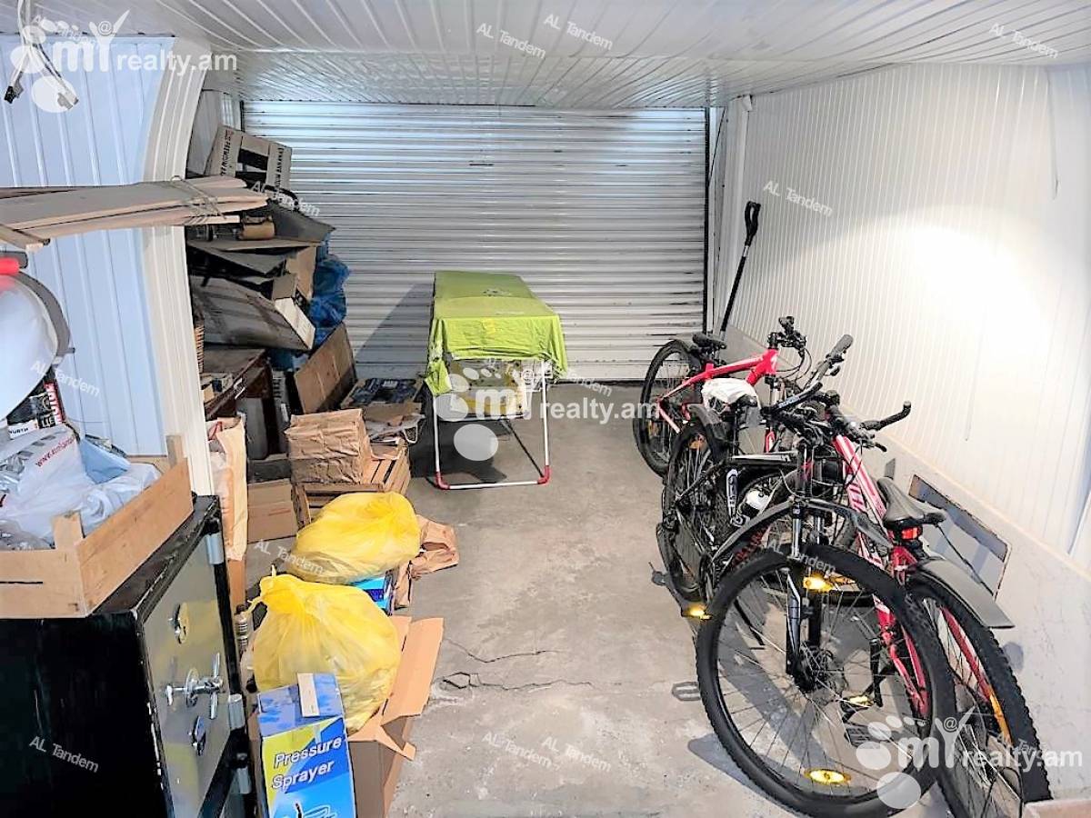 Купить 4 комнатную квартиру Бакунц ул, Нор-Норк Ереван, 125086