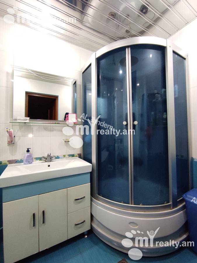 Купить 3 комнатную квартиру Азатутян пр, Арабкир Ереван, 126071