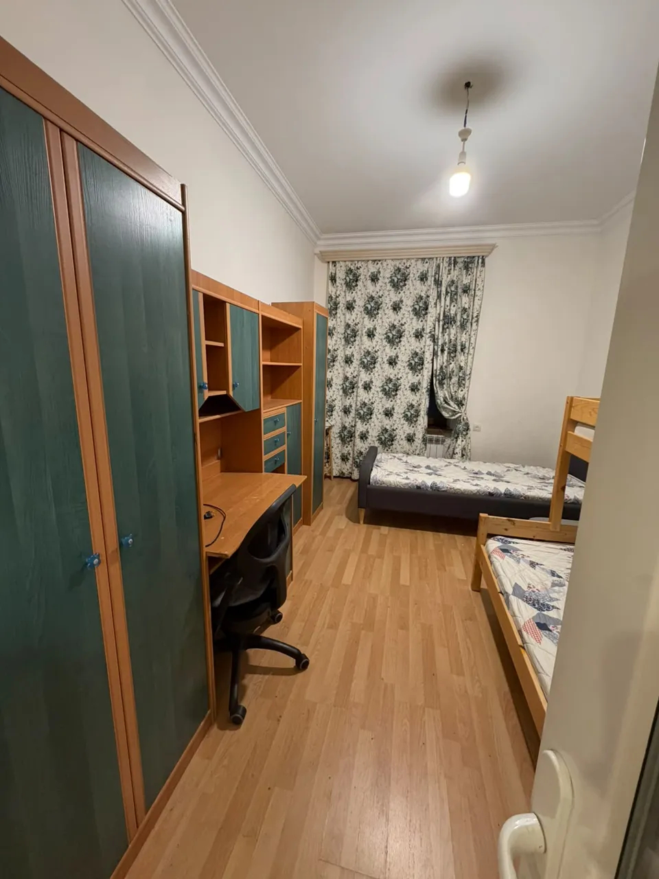 4 bedroom apartment for sale خیابان هانراپتوتیان, مرکز شهر ایروان, 160915