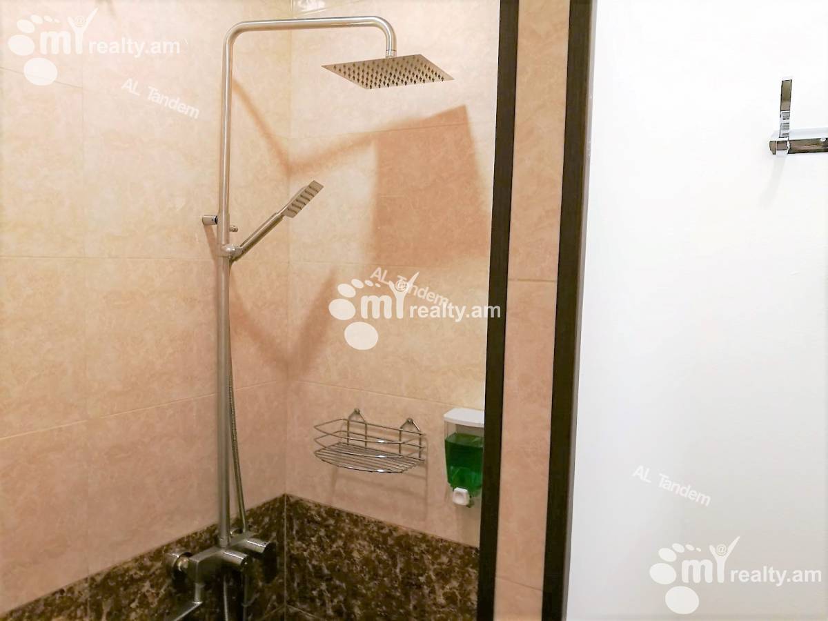4 bedroom apartment for rent Ghazar Parpetsi St, Center Yerevan, 124054