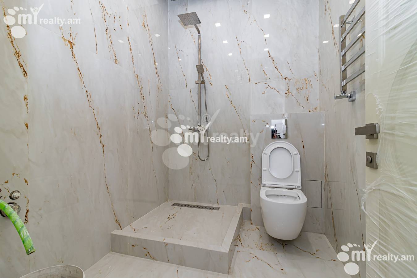 3 սենյականոց բնակարան  Վ.Փափազյան փող, Արաբկիր Երևան, 151539