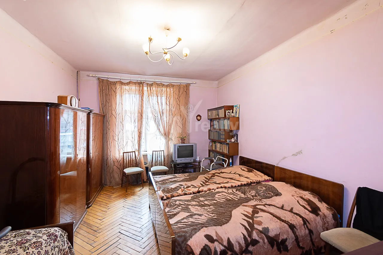 3 bedroom apartment for sale خیابان کیِفیان, عربگیر ایروان, 159578