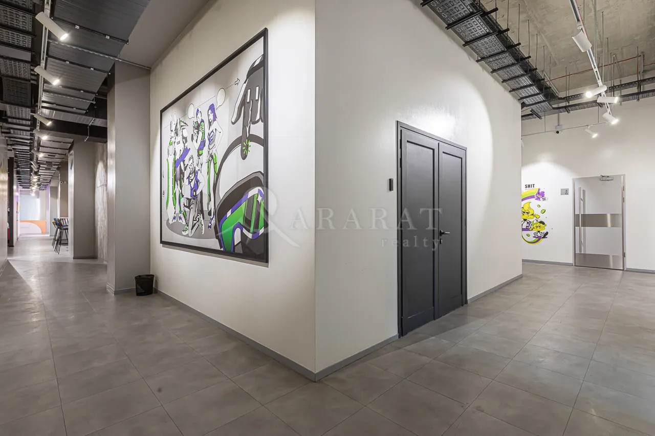 Commercial for rent خیابان میاسنیکیان, مرکز شهر ایروان, 157360