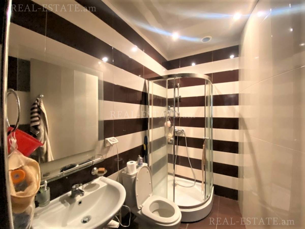 4 bedroom apartment for sale Aram St, Center Yerevan, 121421