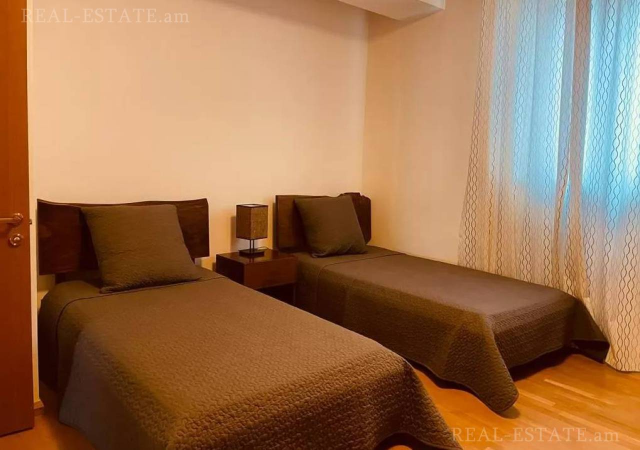 Купить 3 комнатную квартиру Амирян ул, Центр Ереван, 139700