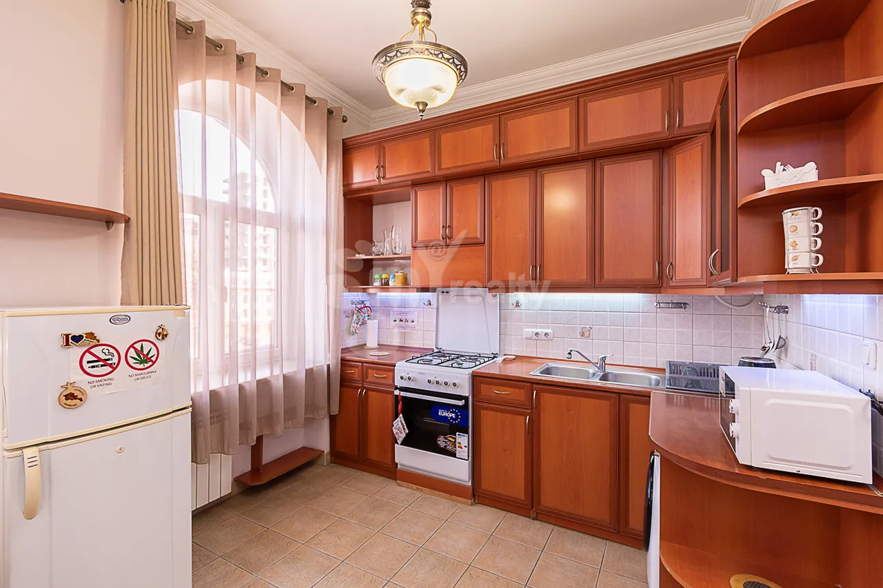 1 bedroom apartment for sale خیابان کوریون, مرکز شهر ایروان, 159843