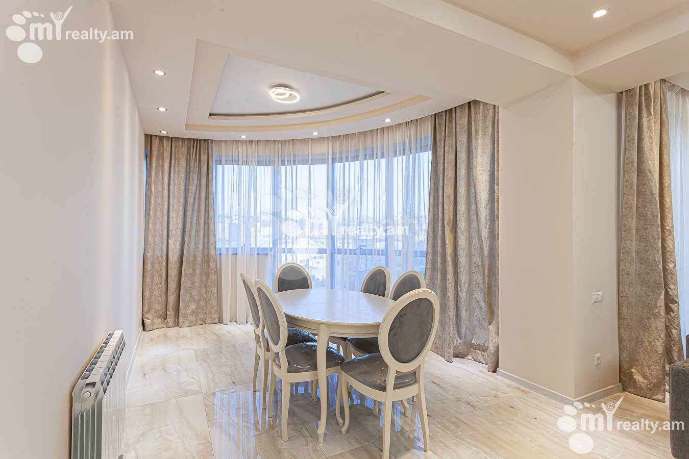 3 bedroom apartment for rent خیابان پارونیان, مرکز شهر ایروان, 153194