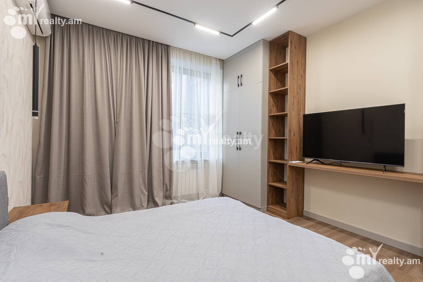 3 bedroom apartment for rent Tamanyan St, Center Yerevan, 156988