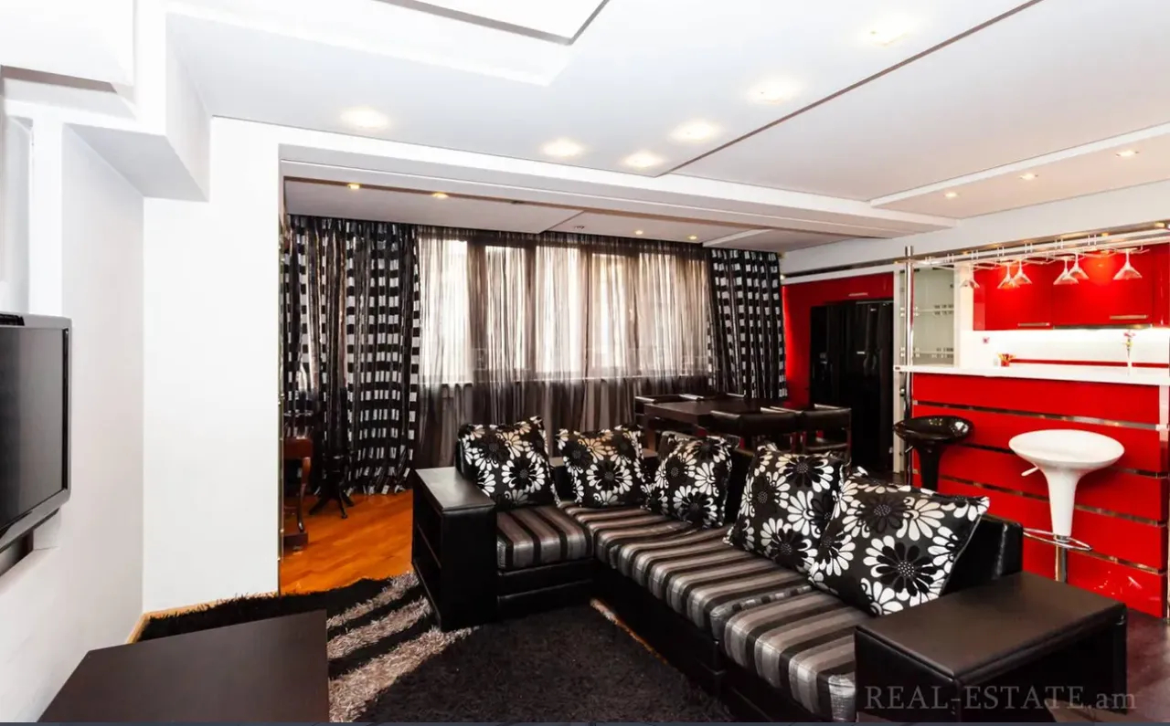 2 bedroom apartment for rent Saryan St, Center Yerevan, 160047