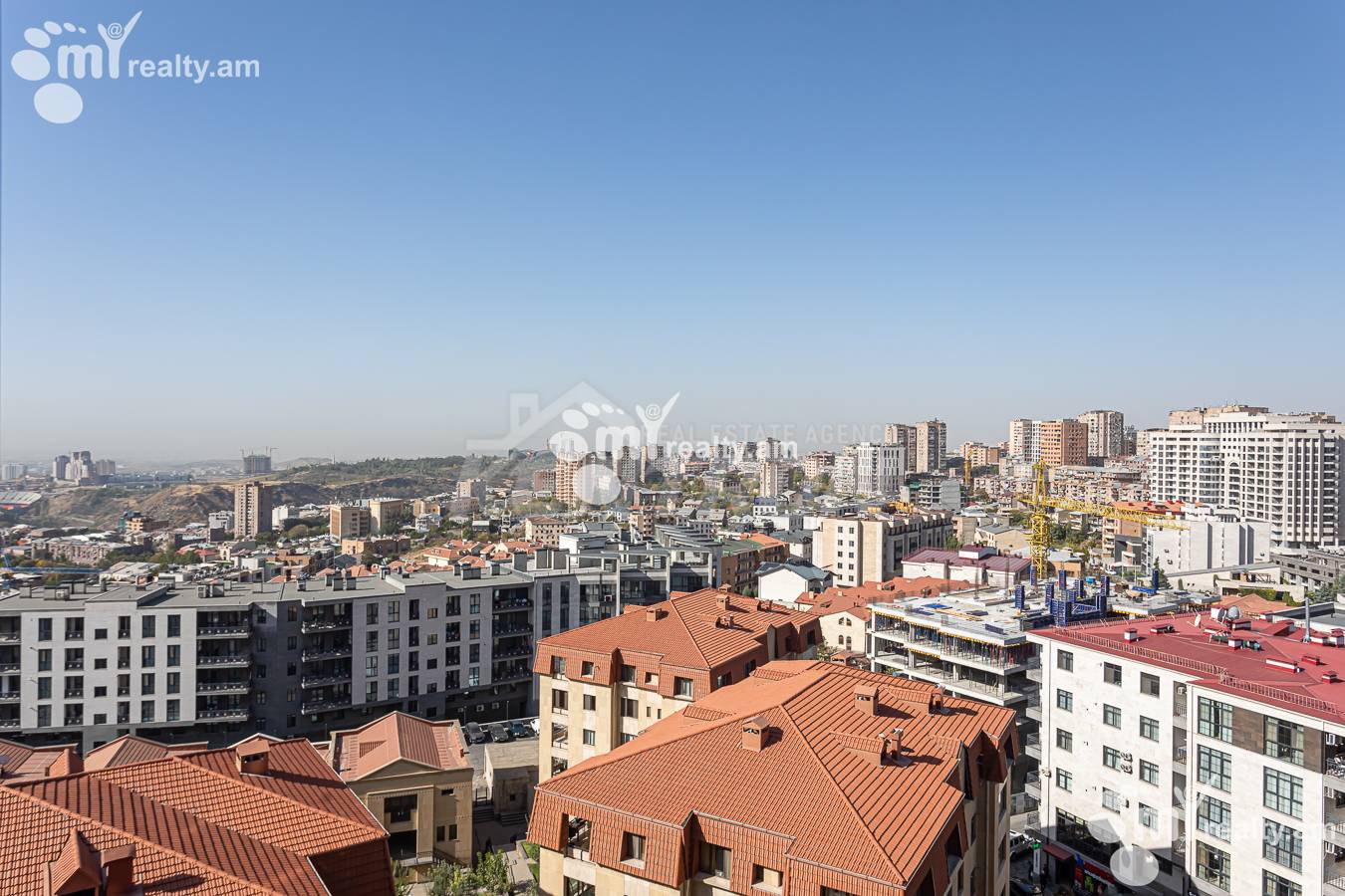 4 bedroom apartment for sale خیابان آنتارایین, مرکز شهر ایروان, 156932
