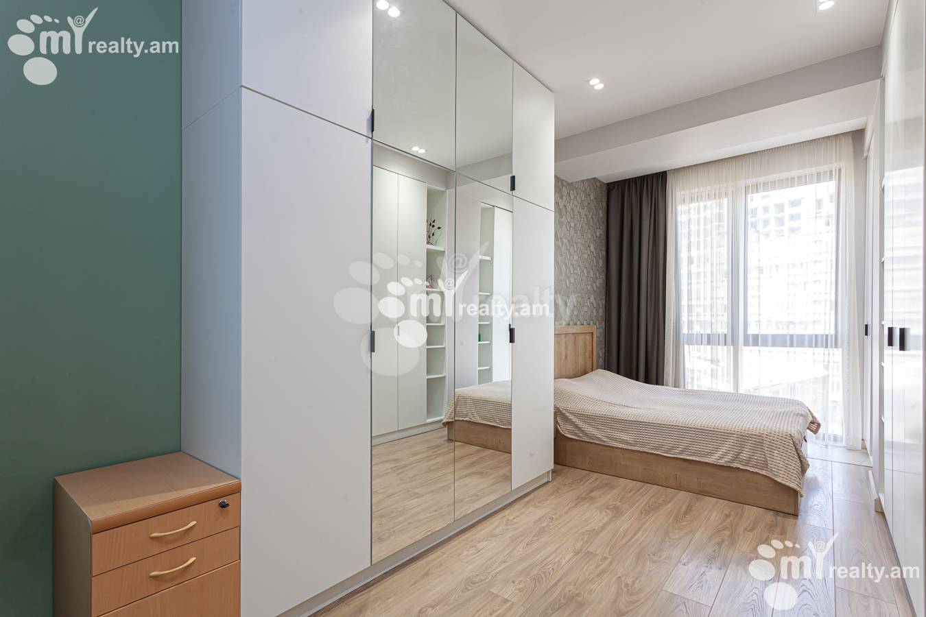 3 սենյականոց բնակարան  Ներսիսյան փող., Քանաքեռ-Զեյթուն Երևան, 155727