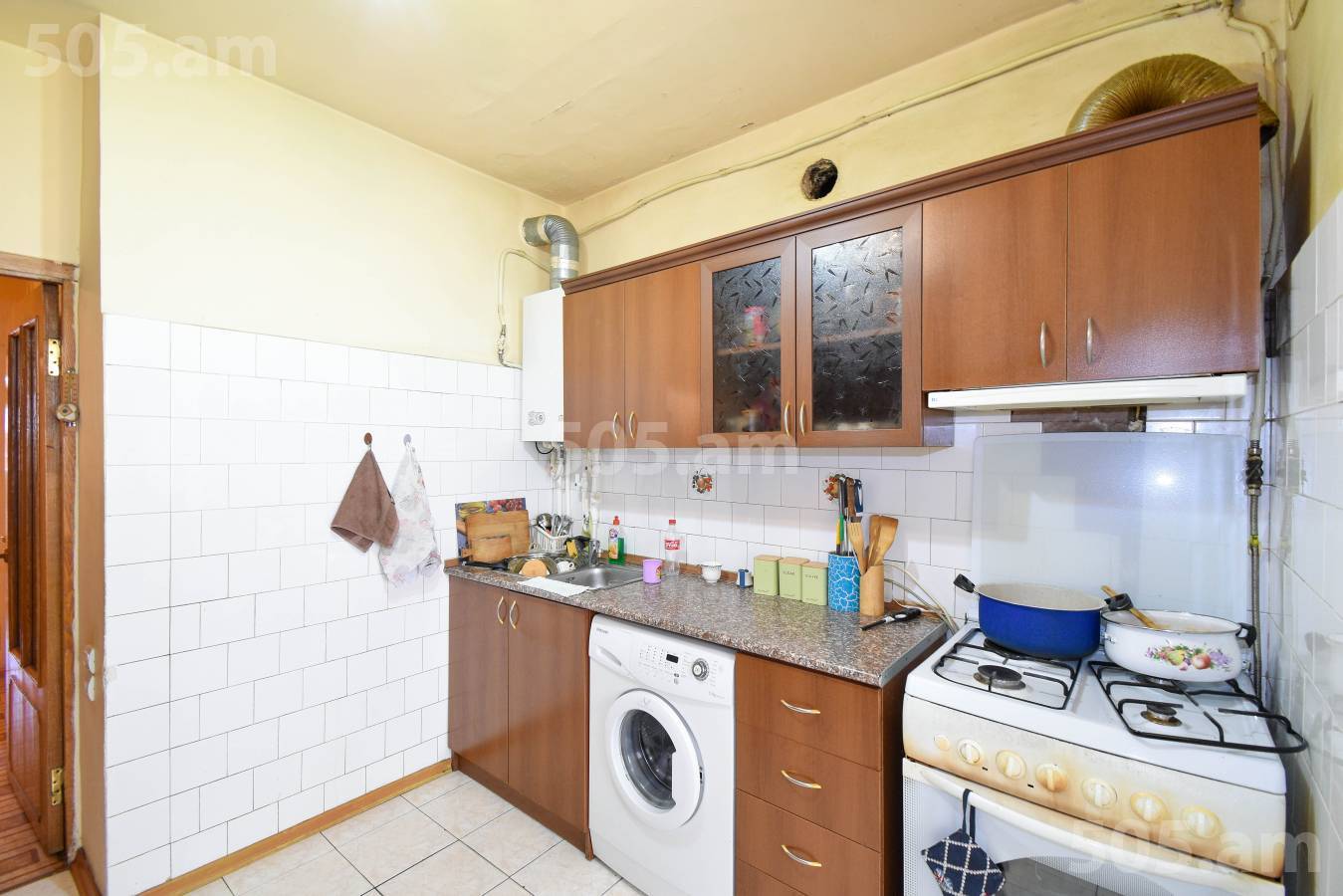 4 սենյականոց բնակարան  Քաջազնունու փող, Կենտրոն Երևան, 150829