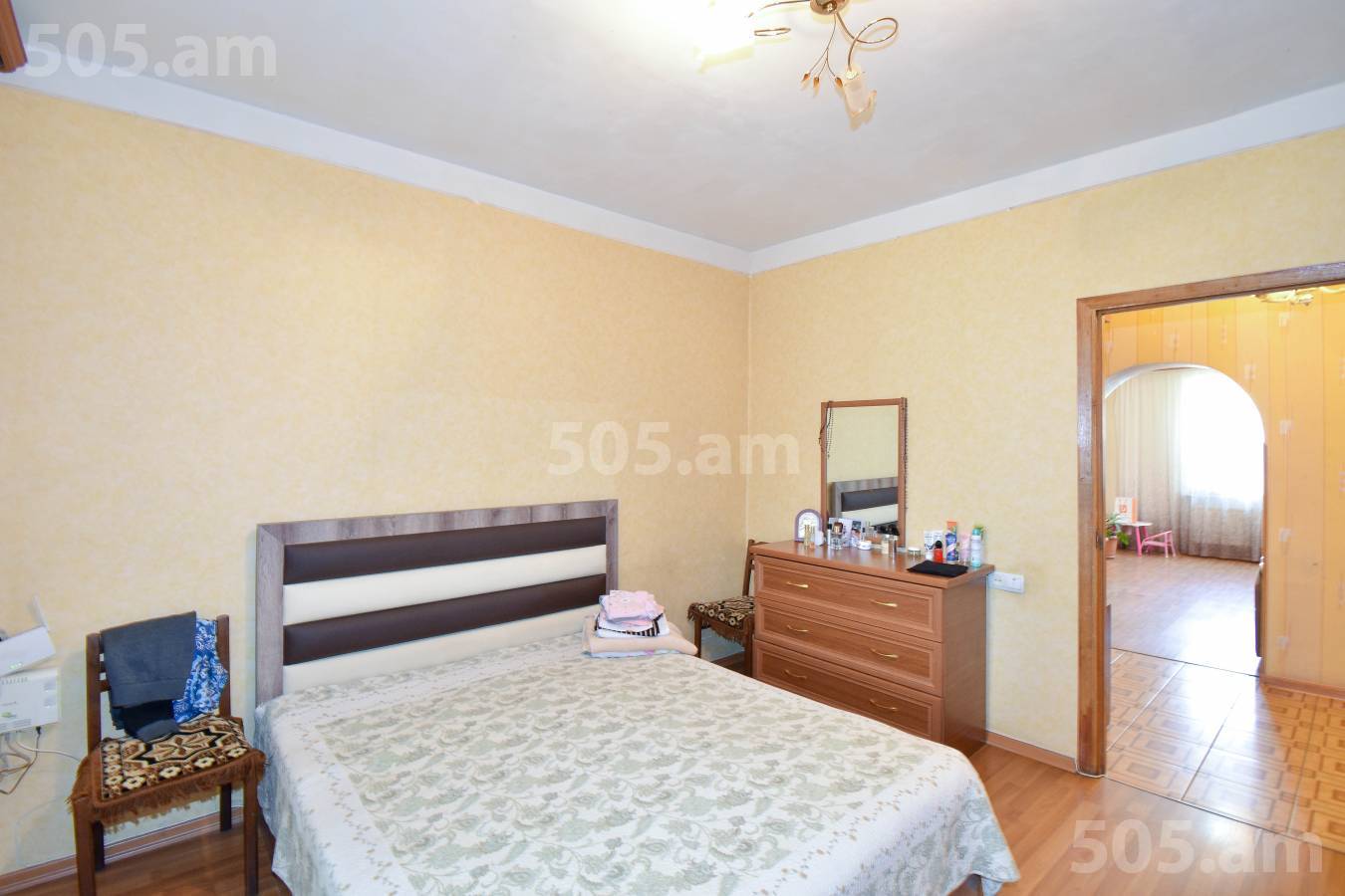 4 սենյականոց բնակարան  Քաջազնունու փող, Կենտրոն Երևան, 150829