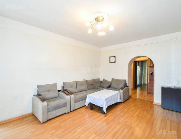 4-senyakanoc-bnakaran-vacharq-Yerevan-Center