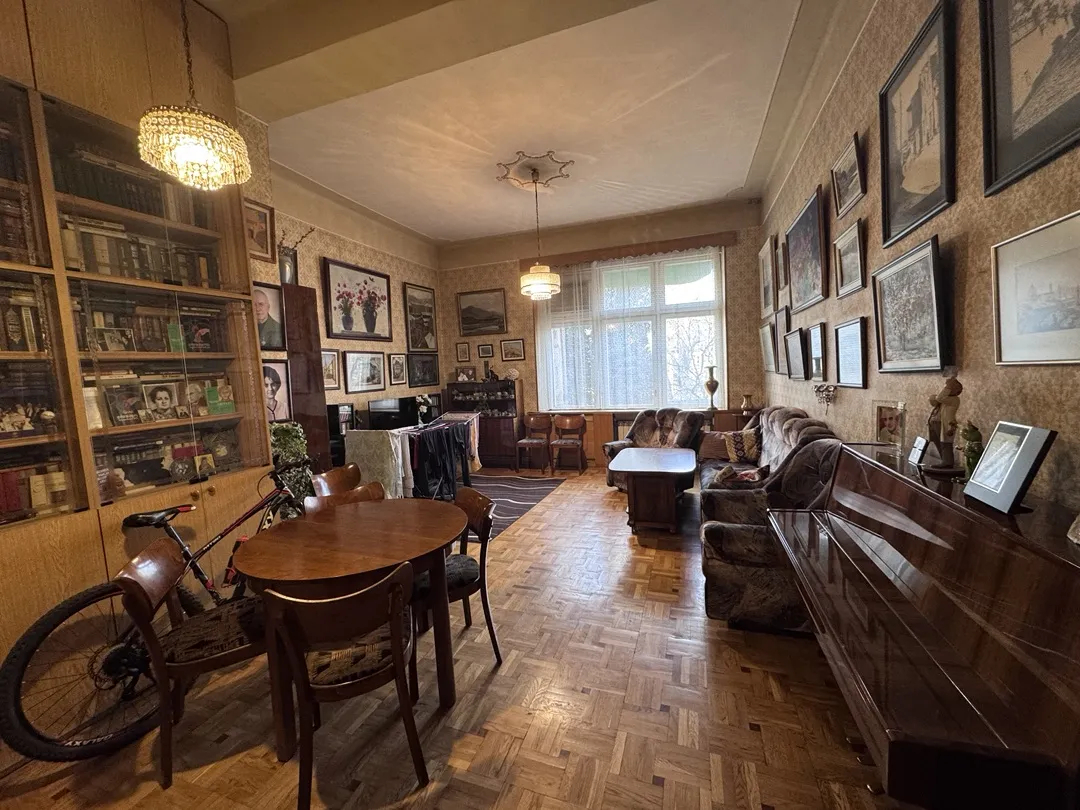 3 սենյականոց բնակարան  Սայաթ-Նովայի պող, Կենտրոն Երևան, 159797