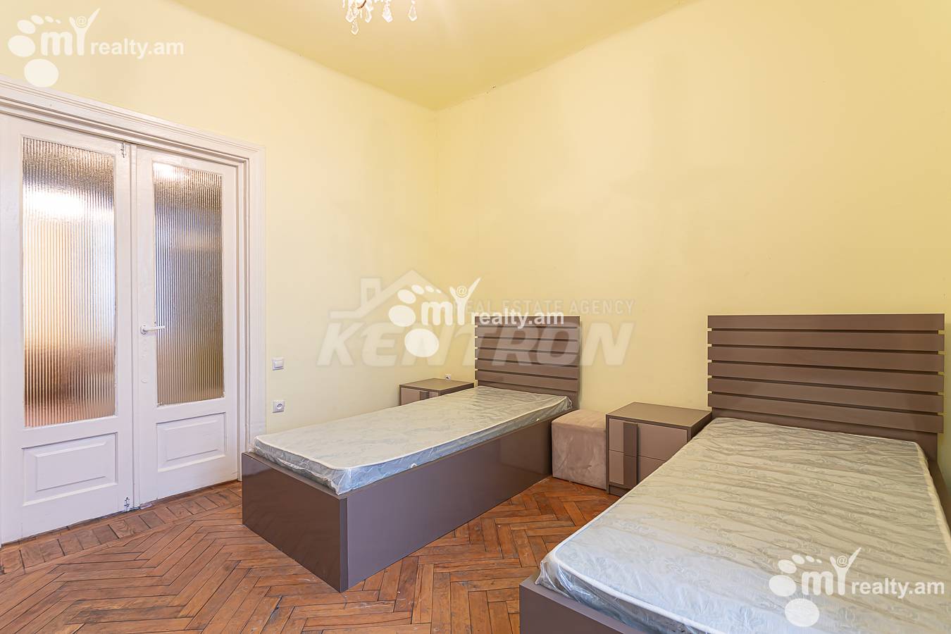 3 սենյականոց բնակարան  Չարենցի փող, Կենտրոն Երևան, 156878