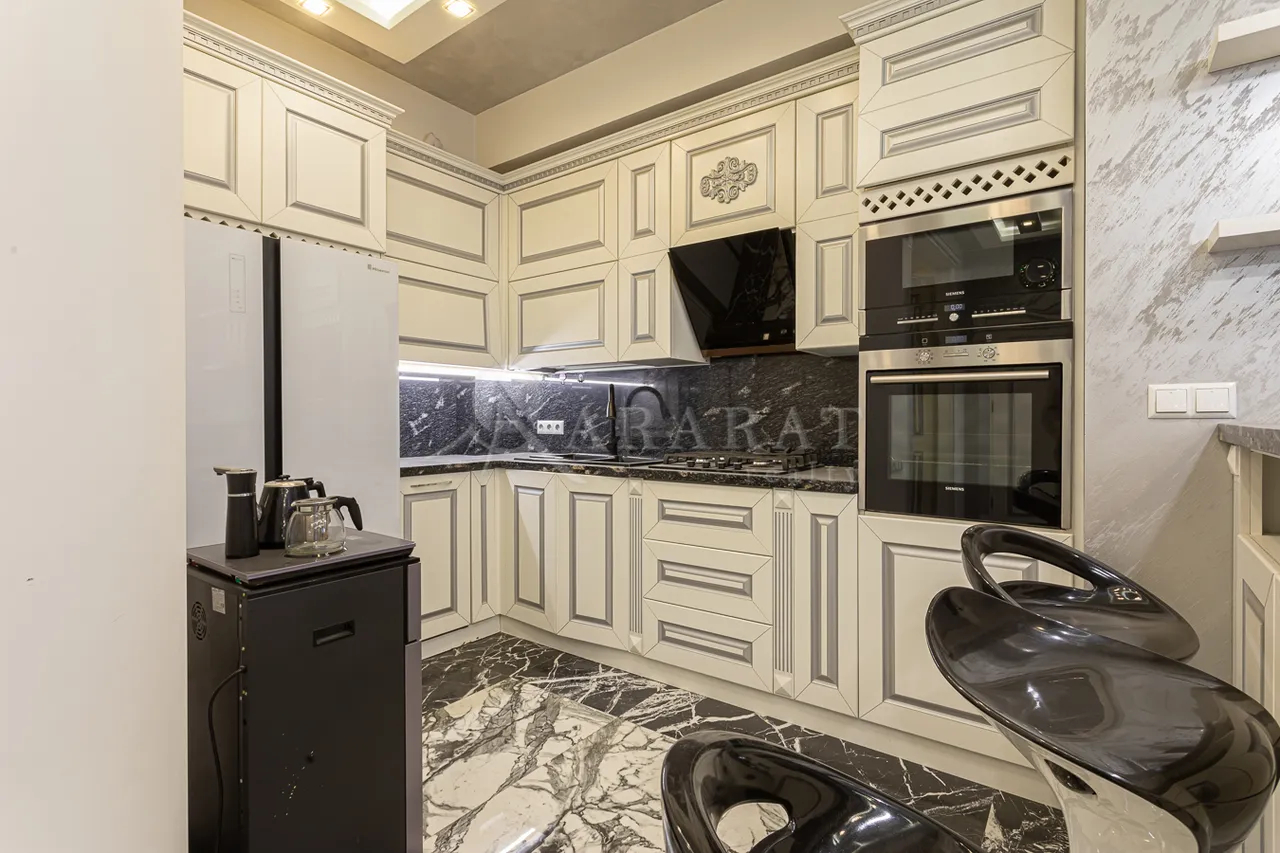 2 սենյականոց բնակարան  Բուզանդի փող, Կենտրոն Երևան, 159335