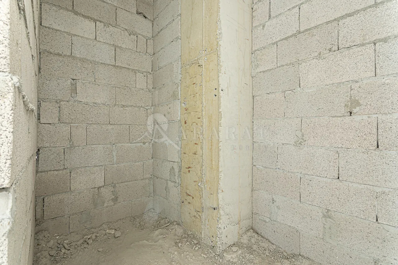 4 սենյականոց բնակարան  Լեոի փող, Կենտրոն Երևան, 157439