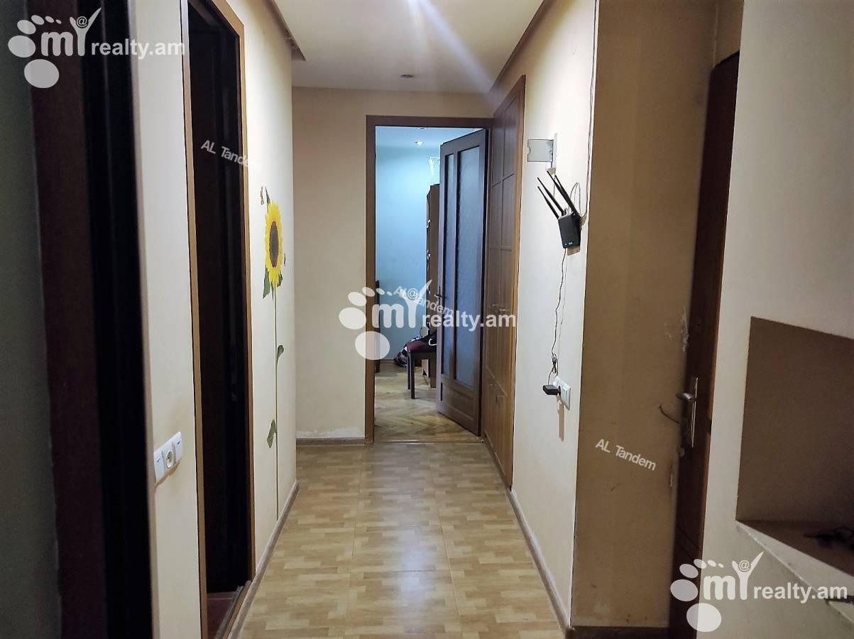 Купить 4 комнатную квартиру Г.Кочар ул, Арабкир Ереван, 125122