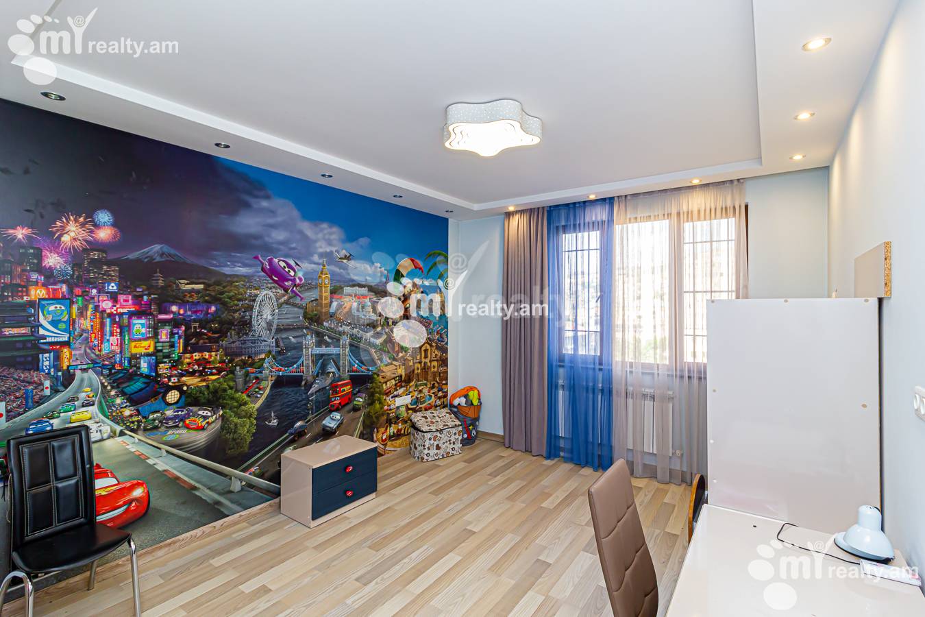 3 bedroom apartment for sale E. Qochar St, Center Yerevan, 152483