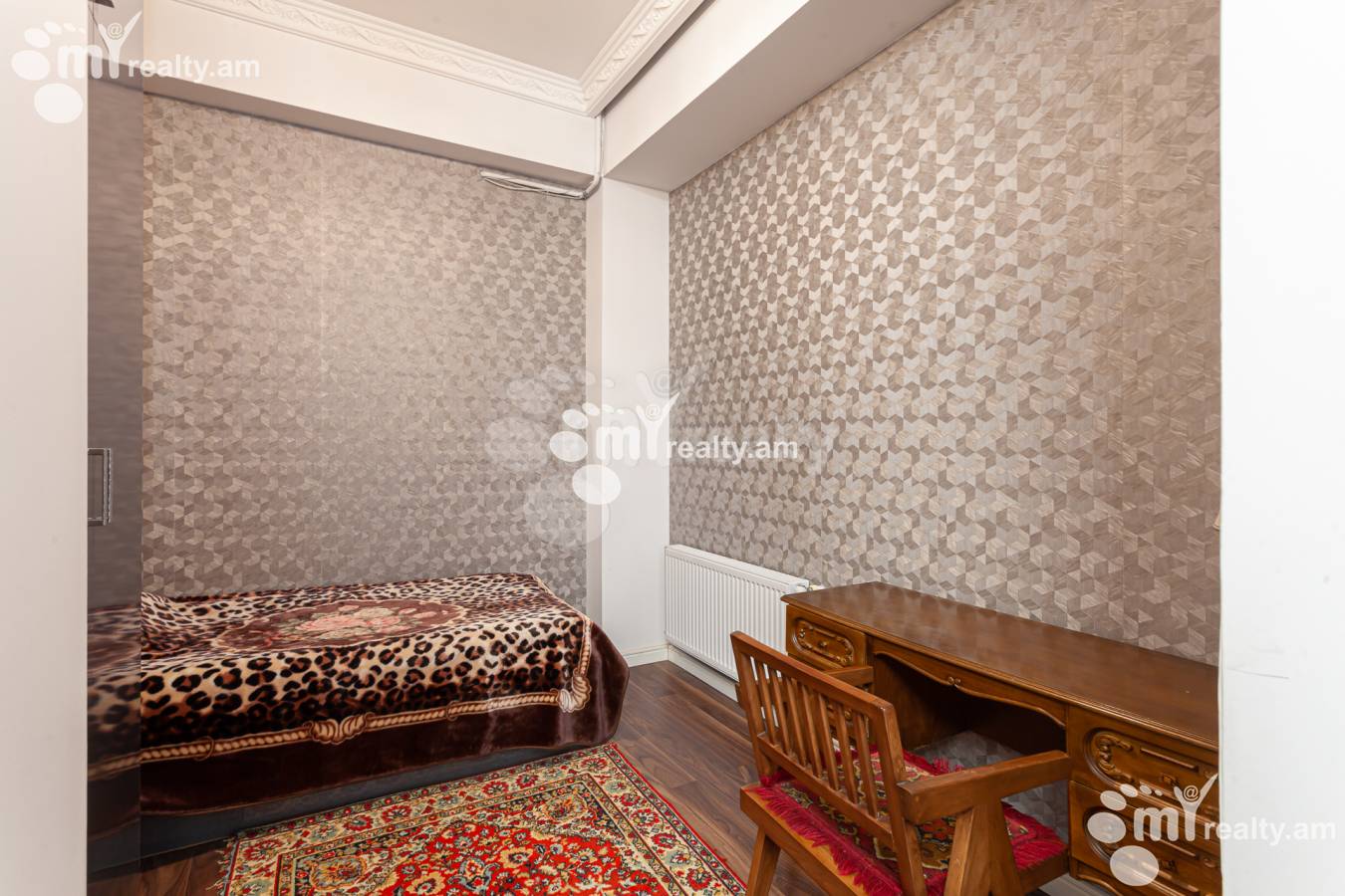 3 bedroom apartment for rent Buzand St, Center Yerevan, 155629
