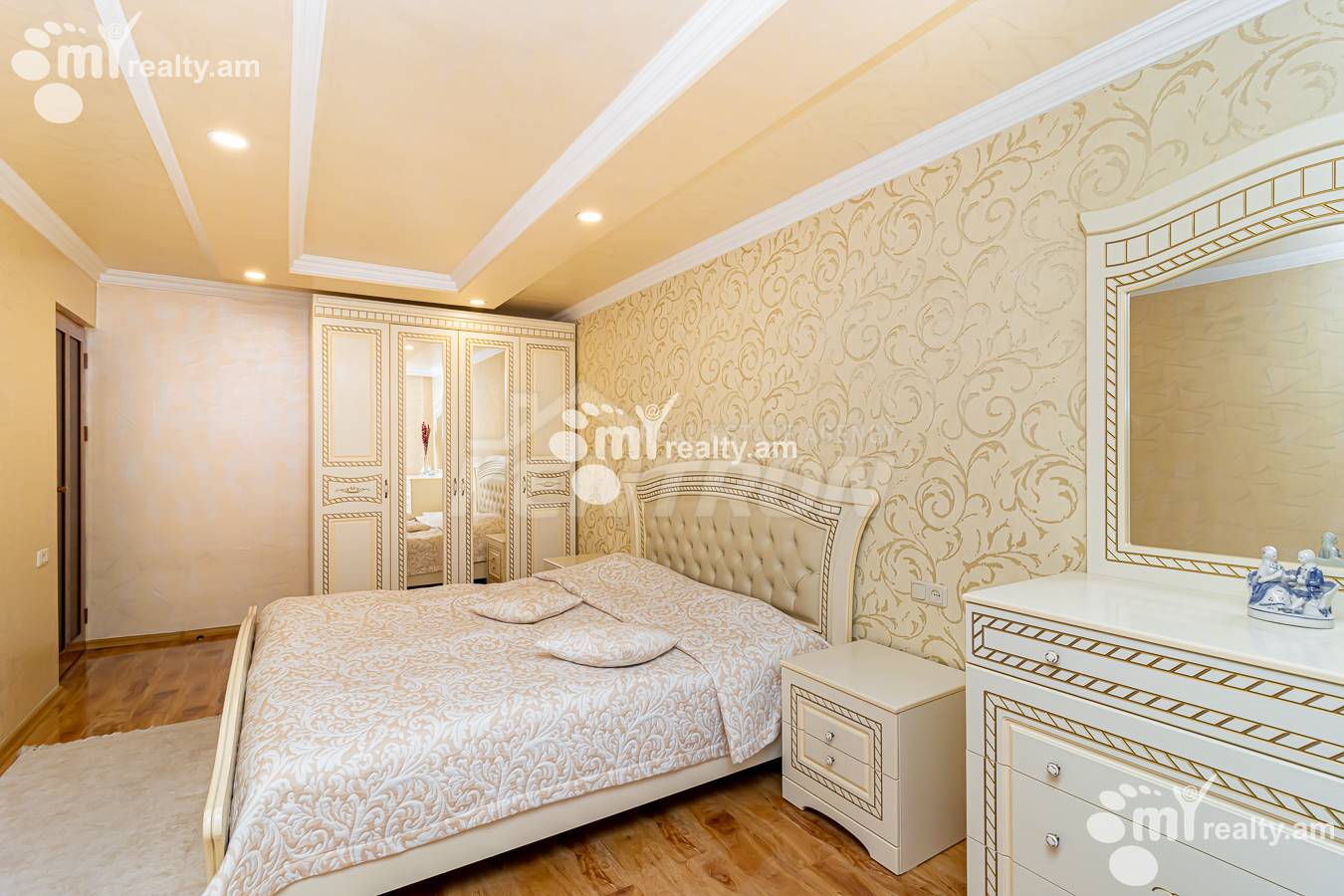 Купить 5 комнатную квартиру Г.Кочар ул, Арабкир Ереван, 154320