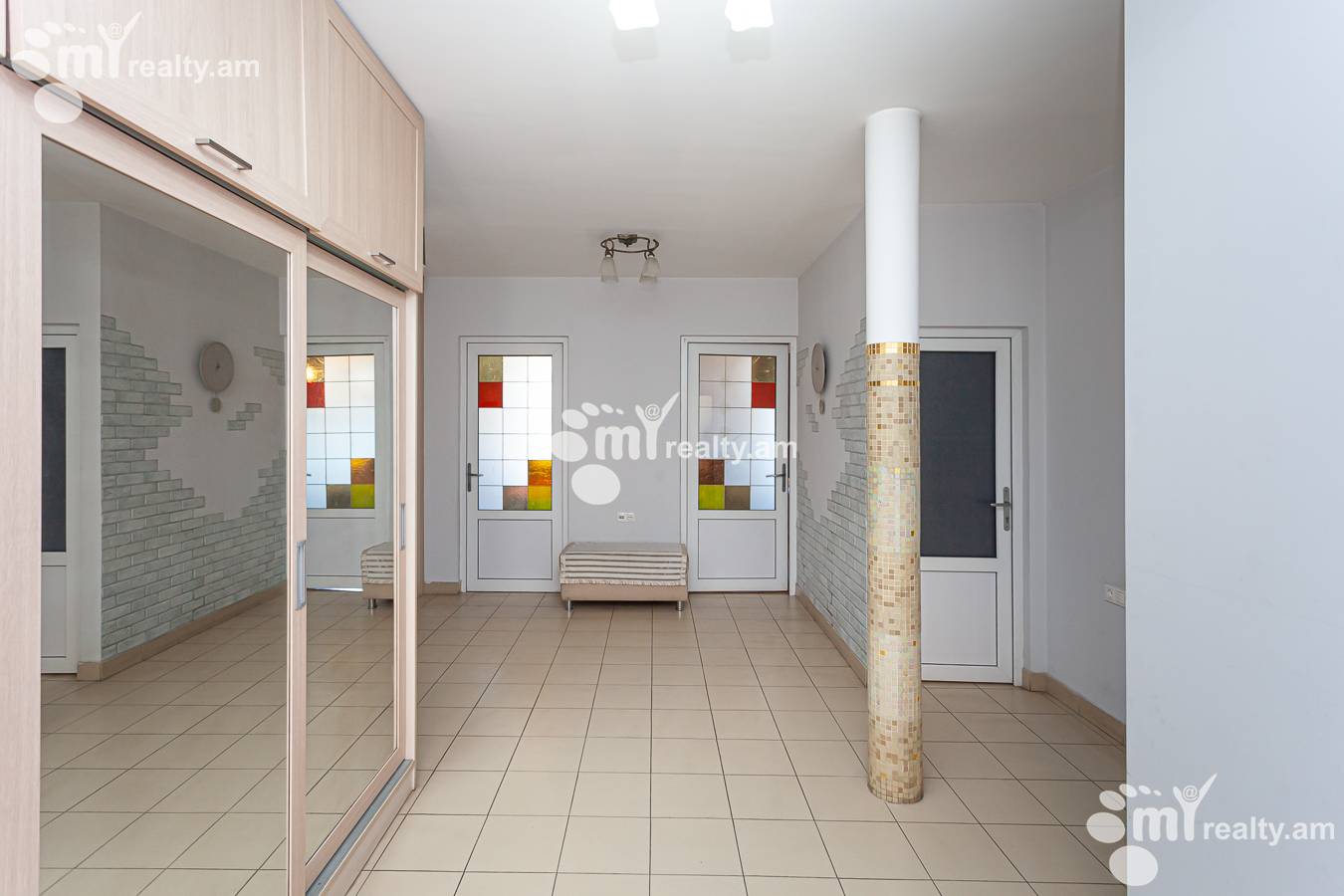 3 սենյականոց բնակարան  Նալբանդյան փող, Կենտրոն Երևան, 152406