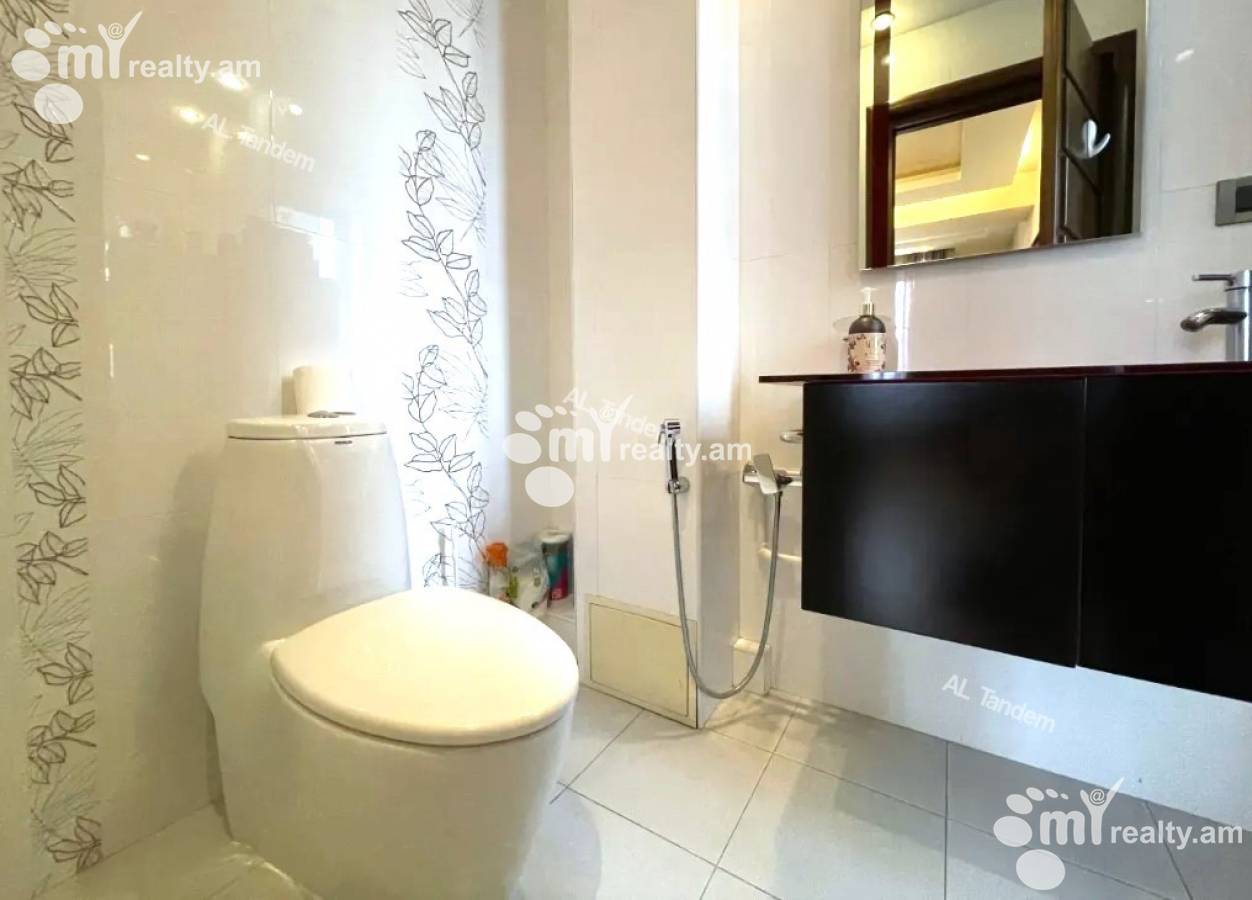 3 սենյականոց բնակարան վարձով Աբովյան փող, Կենտրոն Երևան, 142889