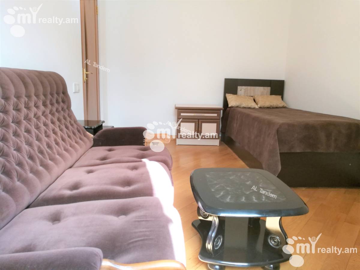 4 bedroom apartment for rent Ghazar Parpetsi St, Center Yerevan, 124054