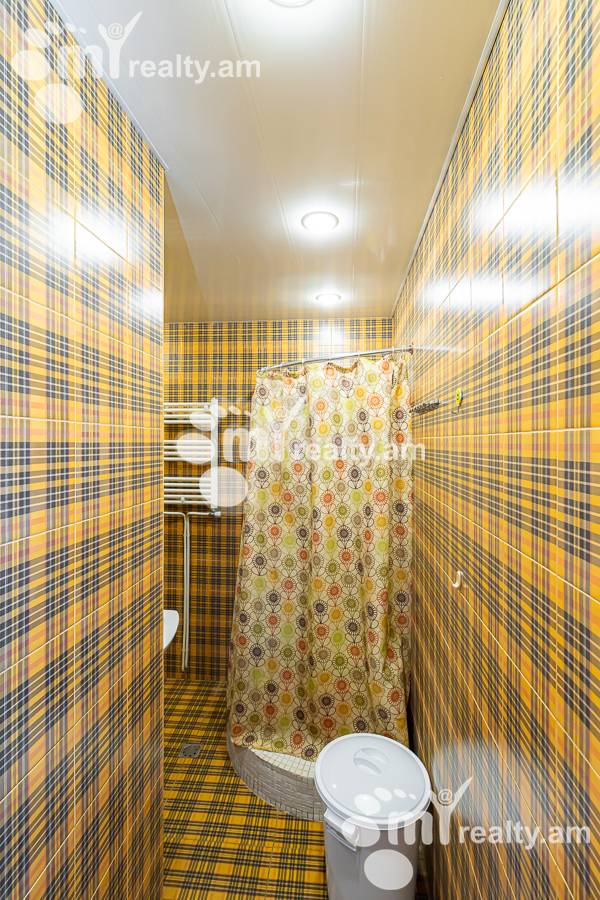 4 սենյականոց բնակարան  Տպագրիչների փող, Կենտրոն Երևան, 153916