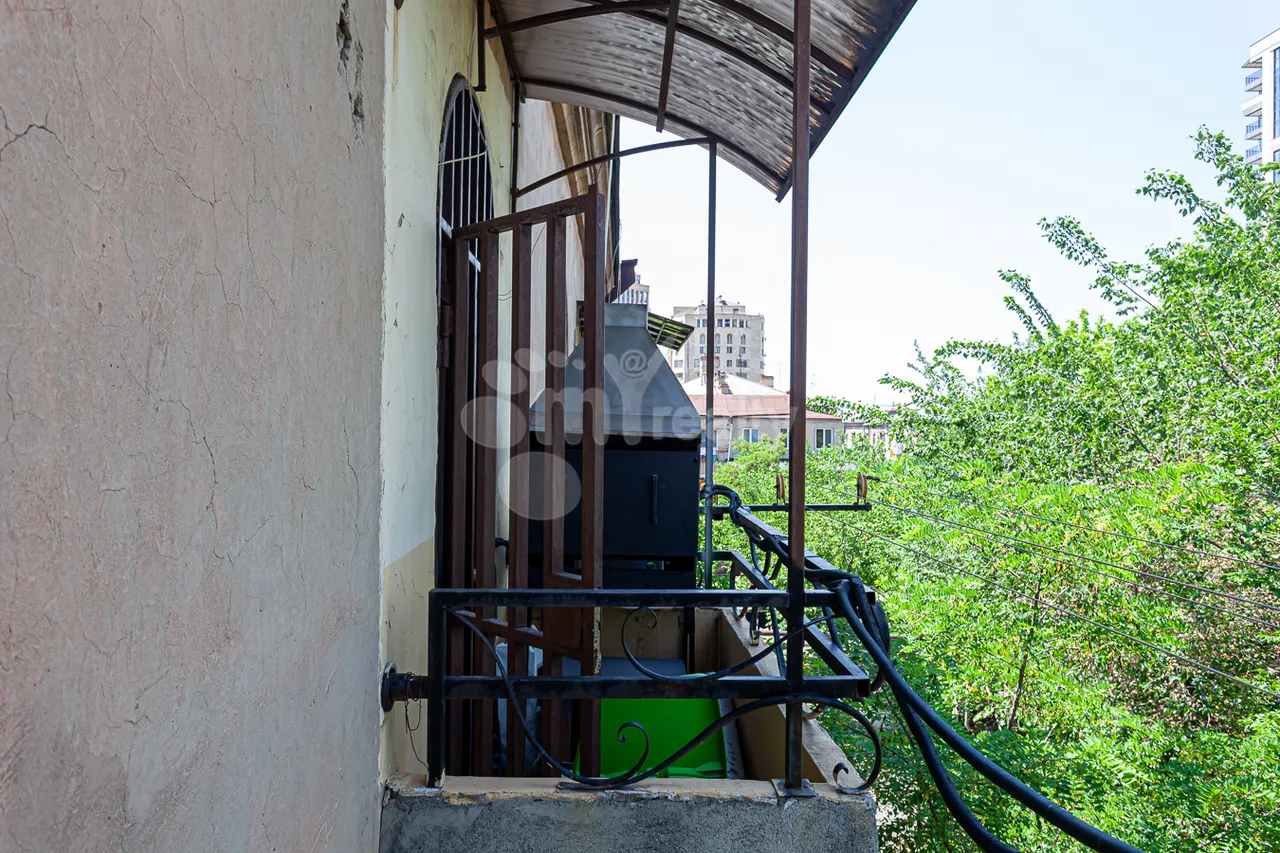 5 սենյականոց բնակարան  Շահսուվարյան փող, Արաբկիր Երևան, 160647