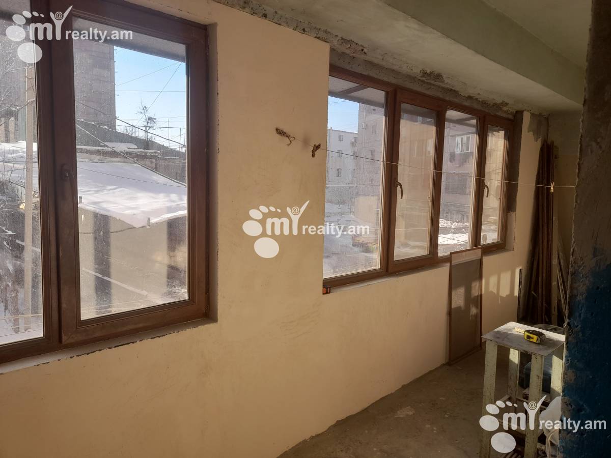 Купить 3 комнатную квартиру Xаxаx Дон ул, Эребуни Ереван, 150007