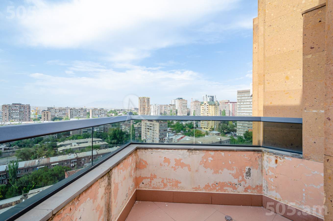 4 սենյականոց բնակարան  Կոմիտասի պող, Արաբկիր Երևան, 153116